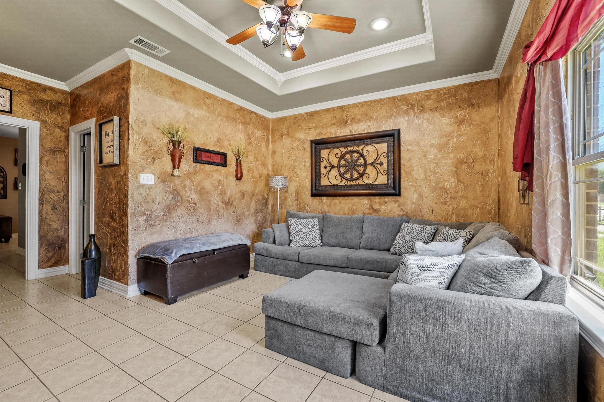 303 E Brockett Street Sherman TX 75090