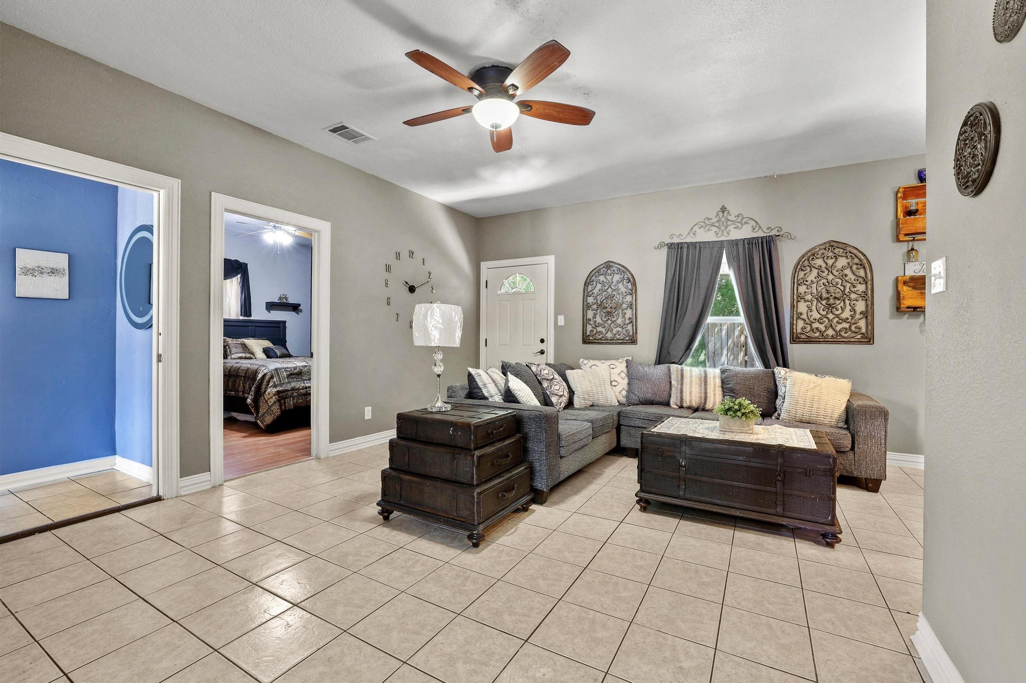303 E Brockett Street Sherman TX 75090