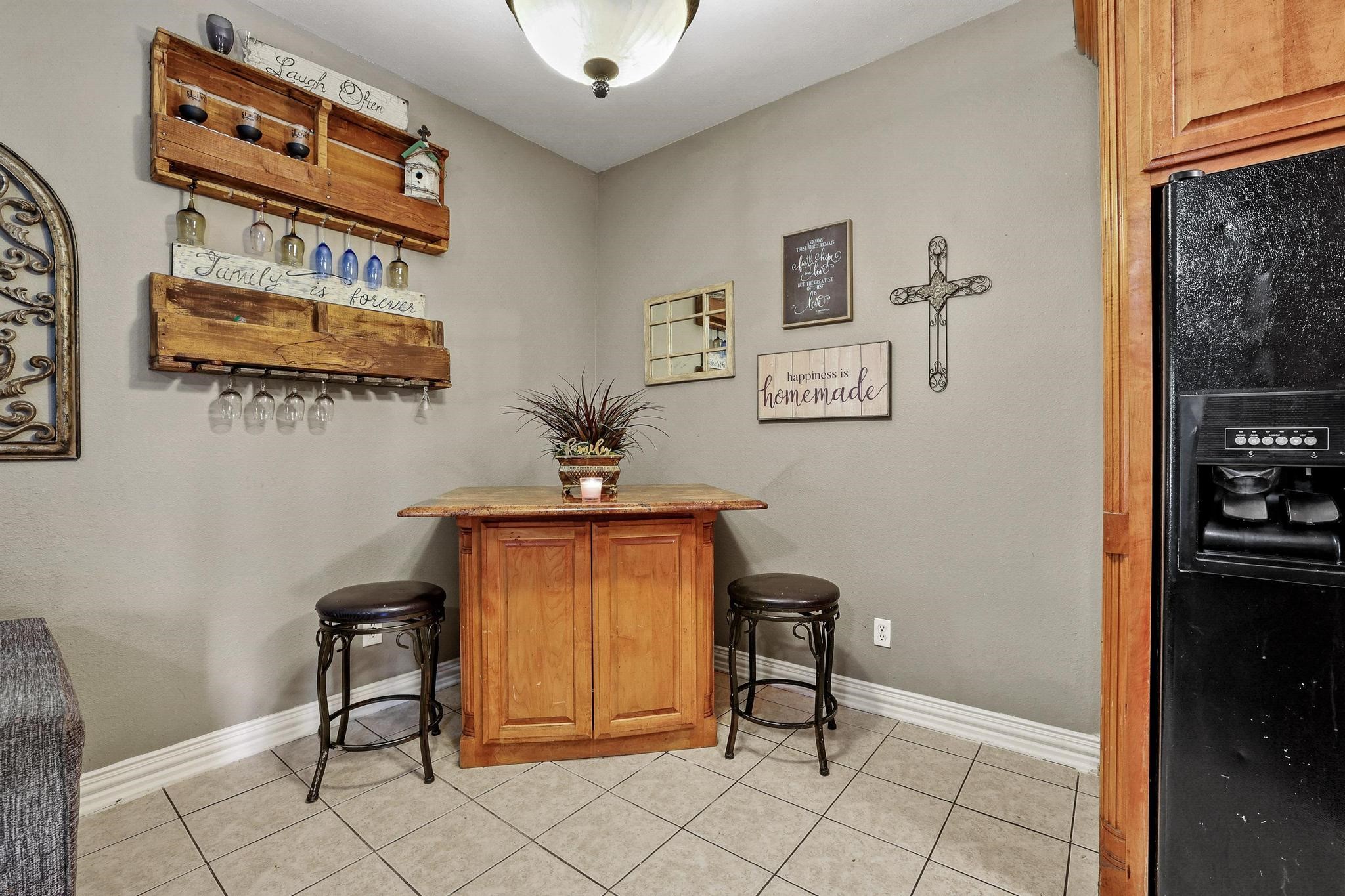 303 E Brockett Street Sherman TX 75090