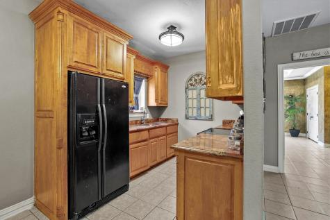 303 E Brockett Street Sherman TX 75090