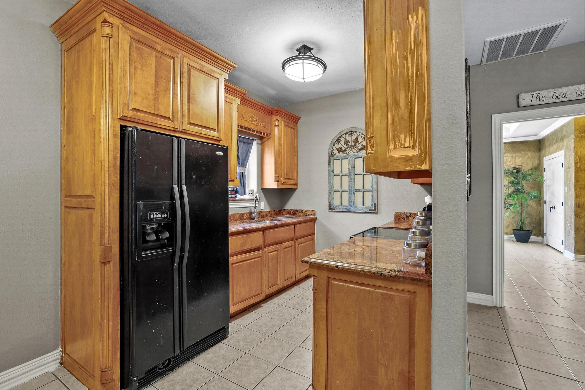 303 E Brockett Street Sherman TX 75090