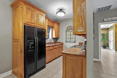 303 E Brockett Street Sherman TX 75090