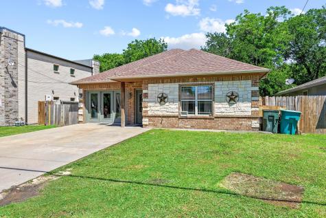 303 E Brockett Street Sherman TX 75090
