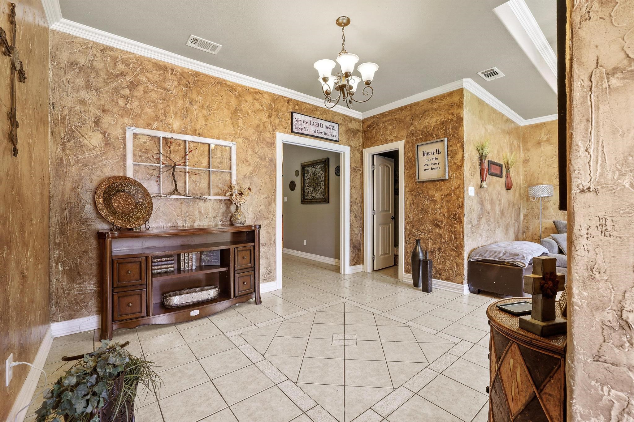 303 E Brockett Street Sherman TX 75090