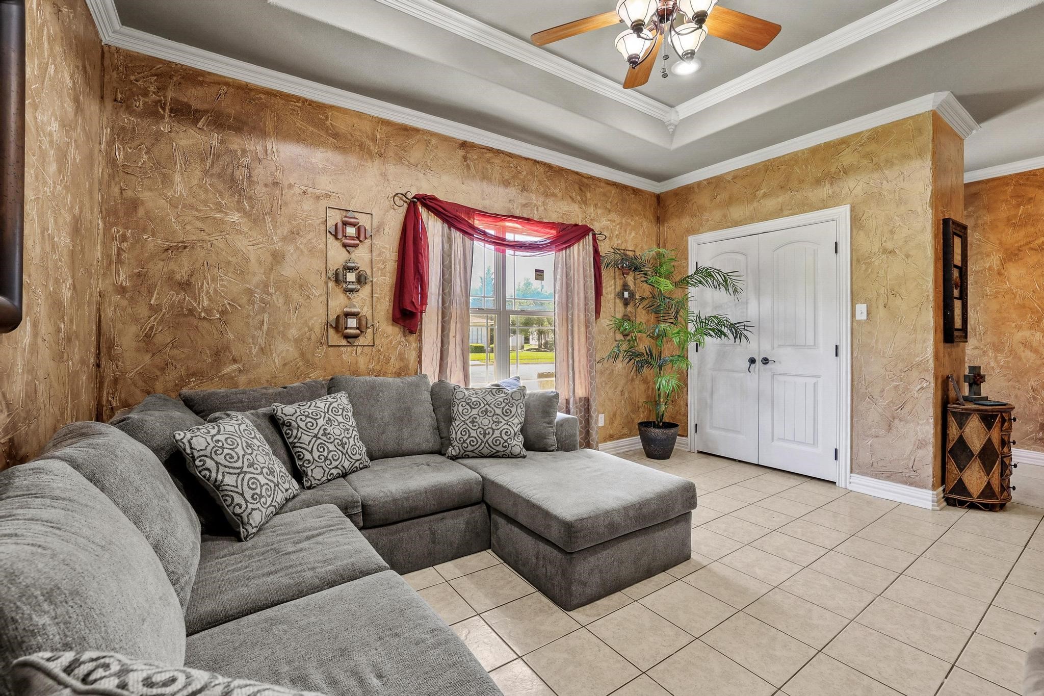 303 E Brockett Street Sherman TX 75090