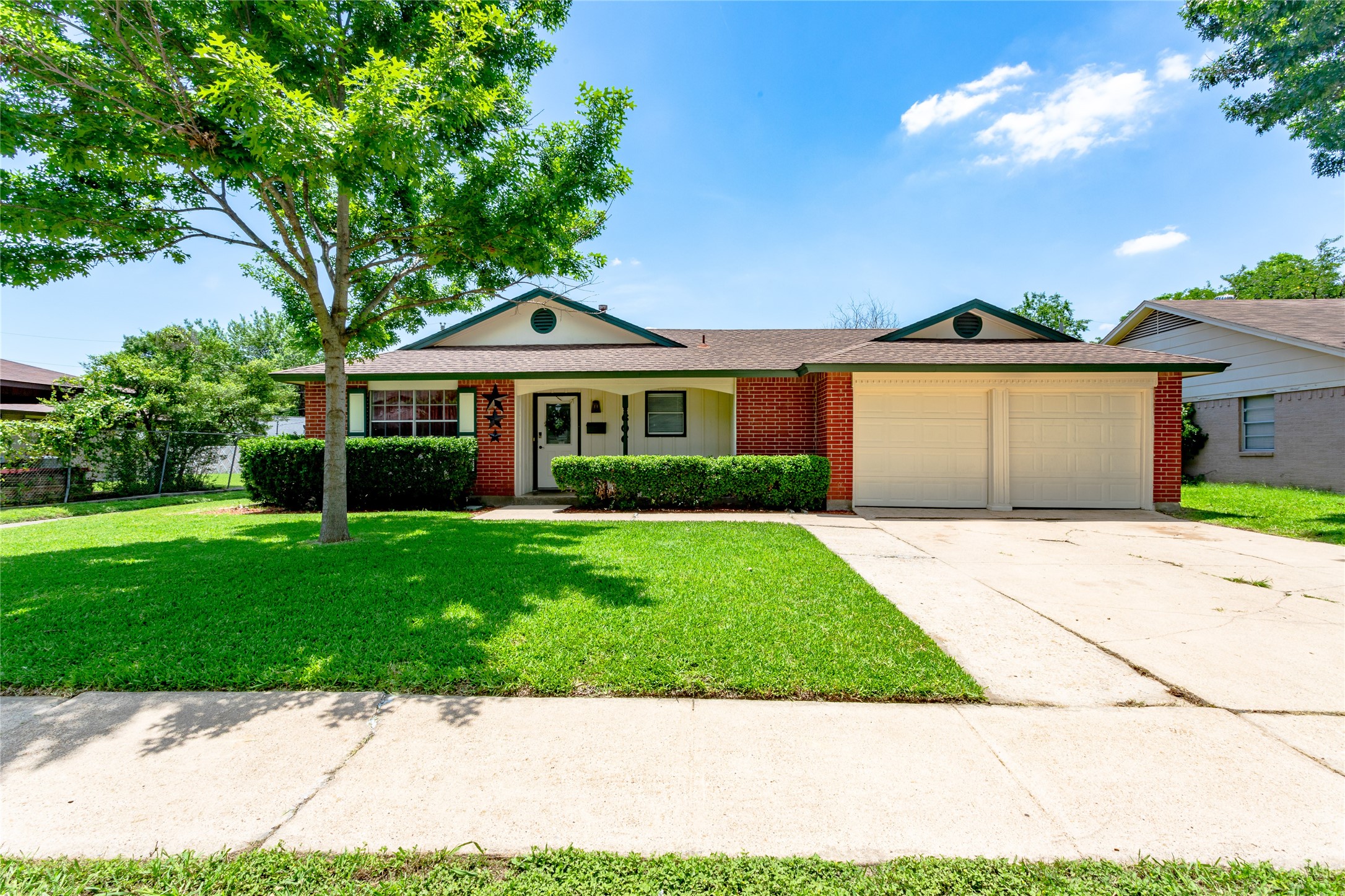 1606 Mcdonald Drive Garland TX 75041