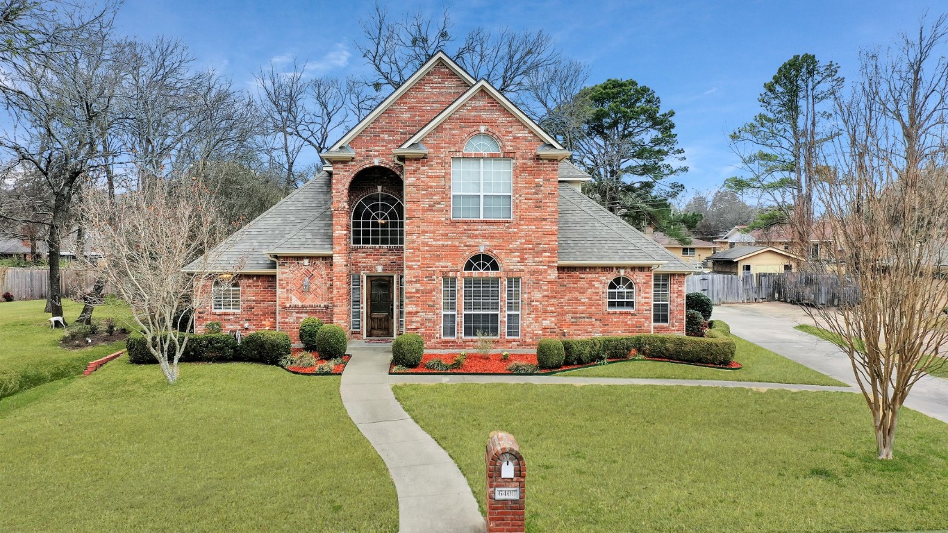 6408 Creekside Drive Greenville TX 75402