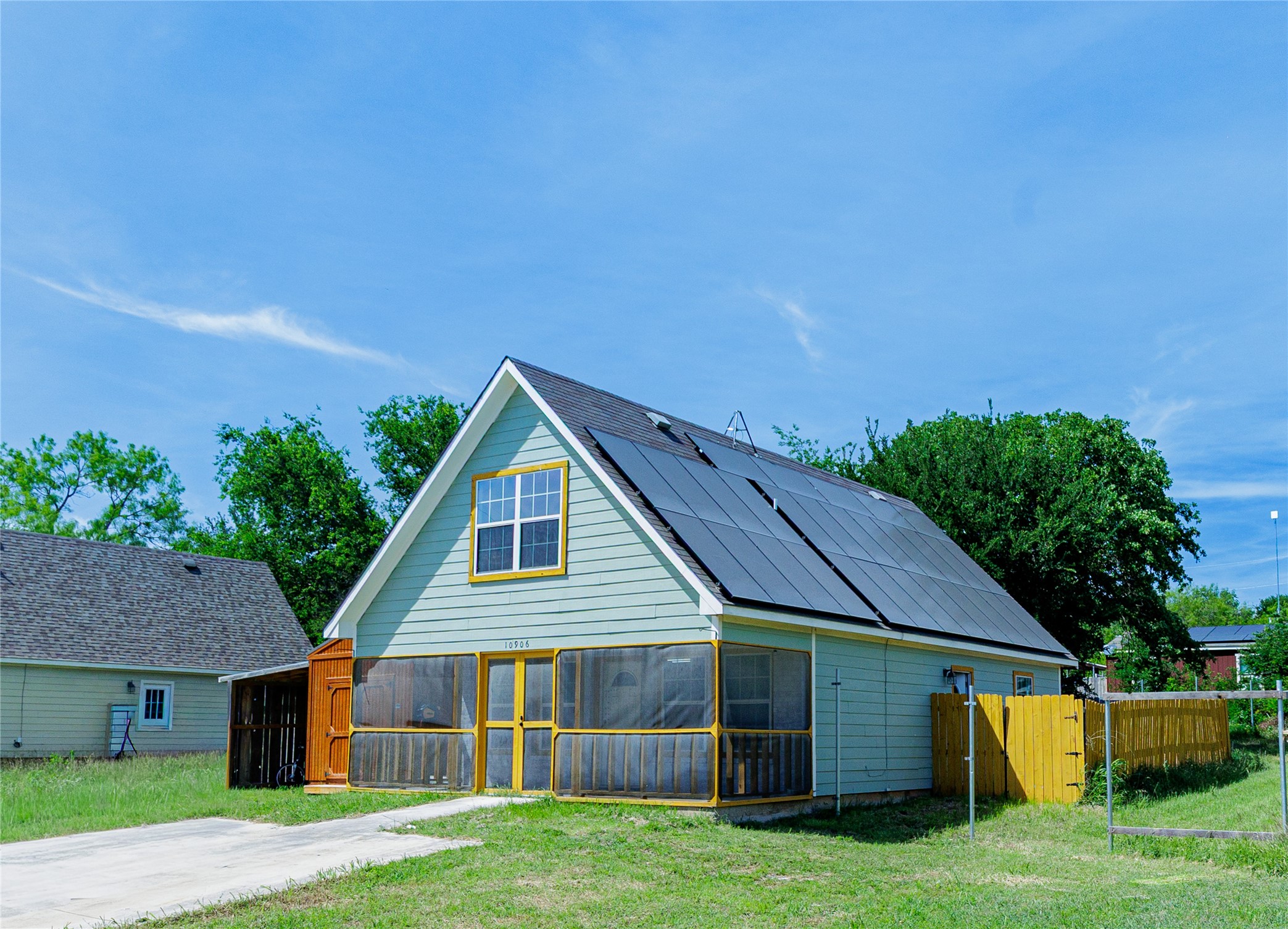 10906 Shady Oaks Drive Runaway Bay TX 76426
