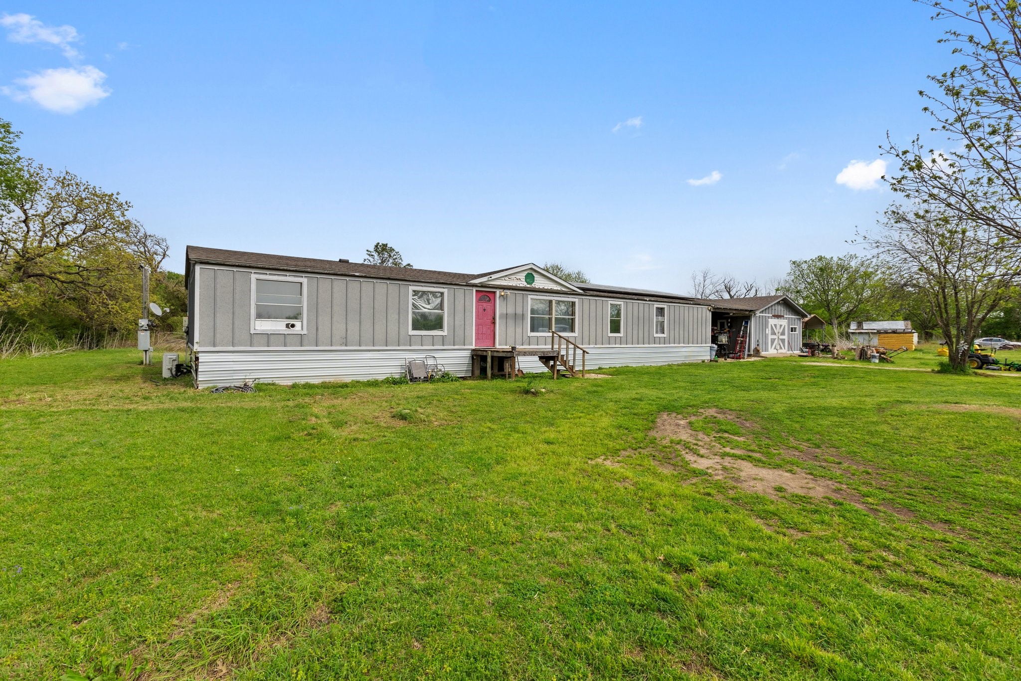 1128 County Road 429 Cleburne TX 76031
