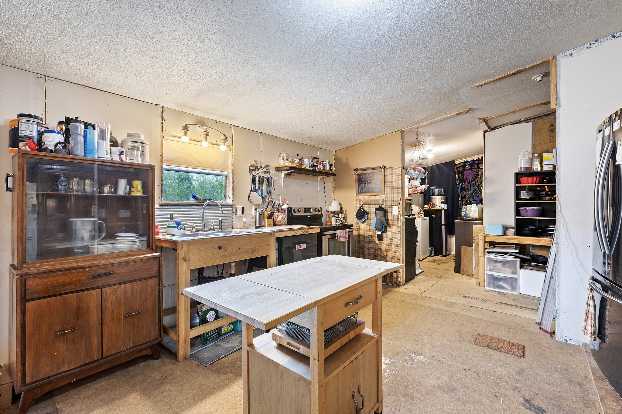 1128 County Road 429 Cleburne TX 76031