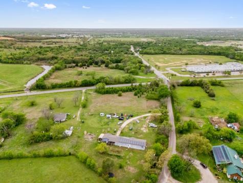 1128 County Road 429 Cleburne TX 76031