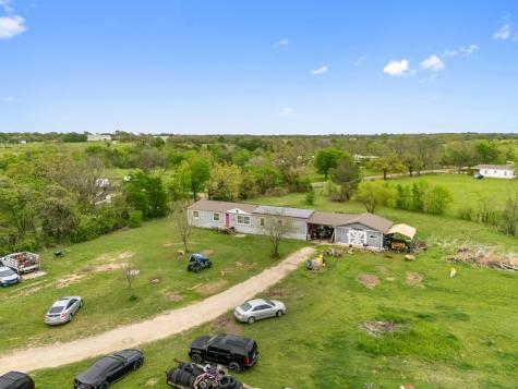 1128 County Road 429 Cleburne TX 76031