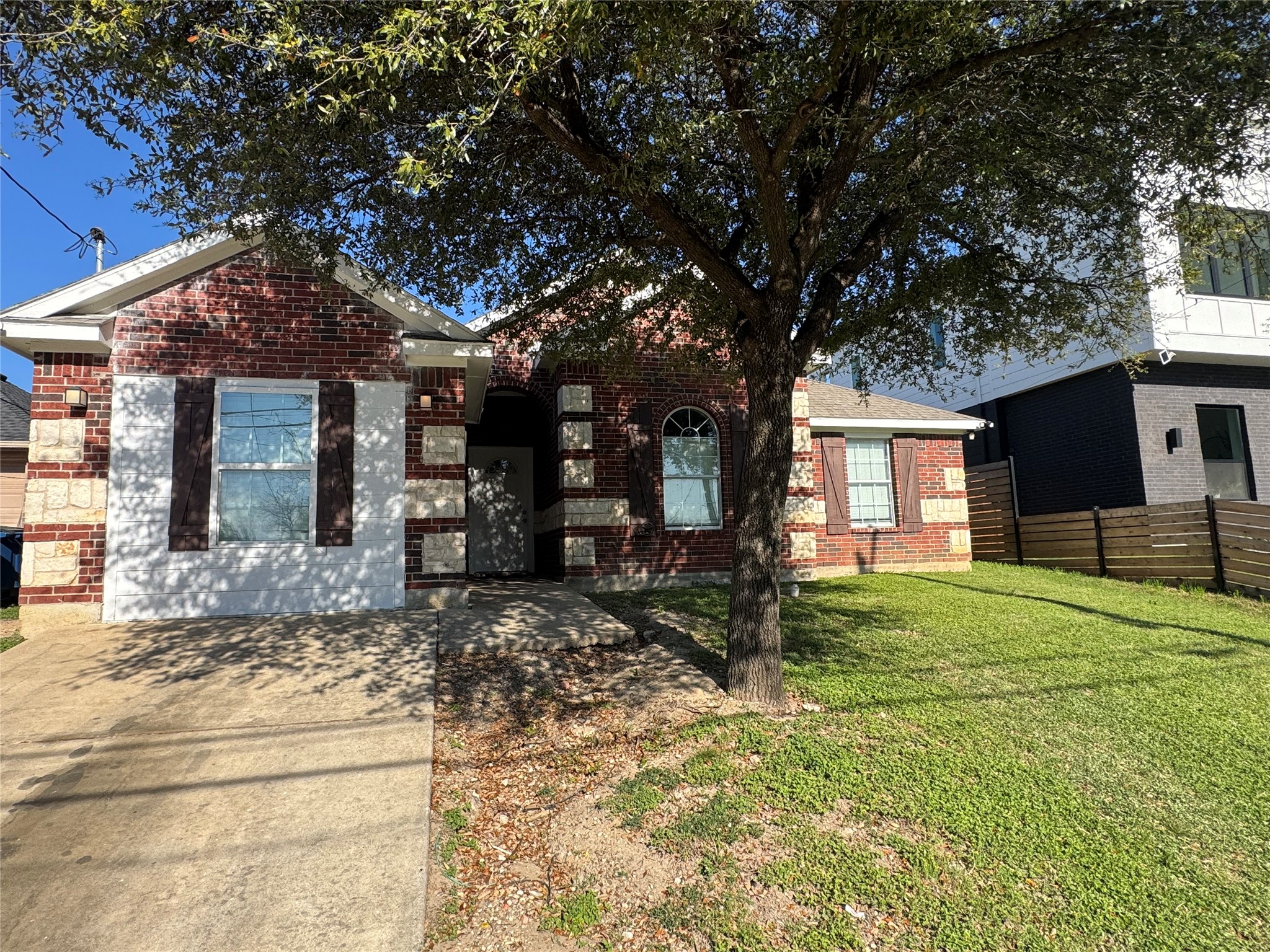 422 Avenue E Dallas TX 75203