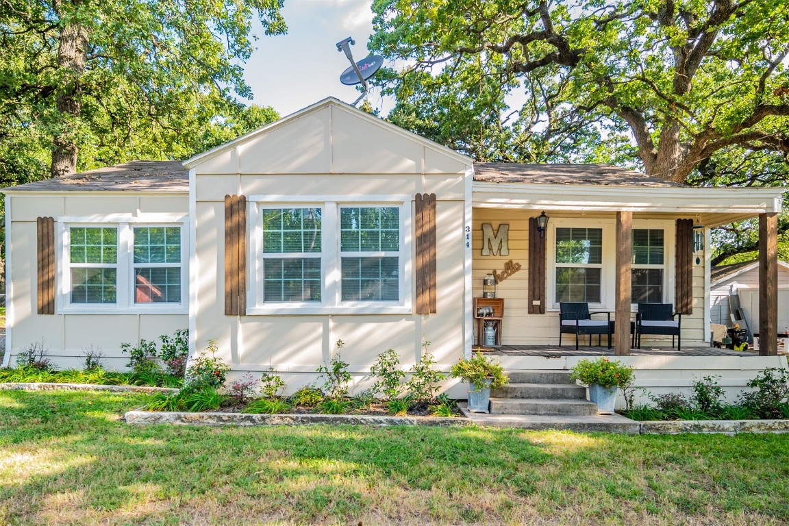 314 W Russell Street Weatherford TX 76086