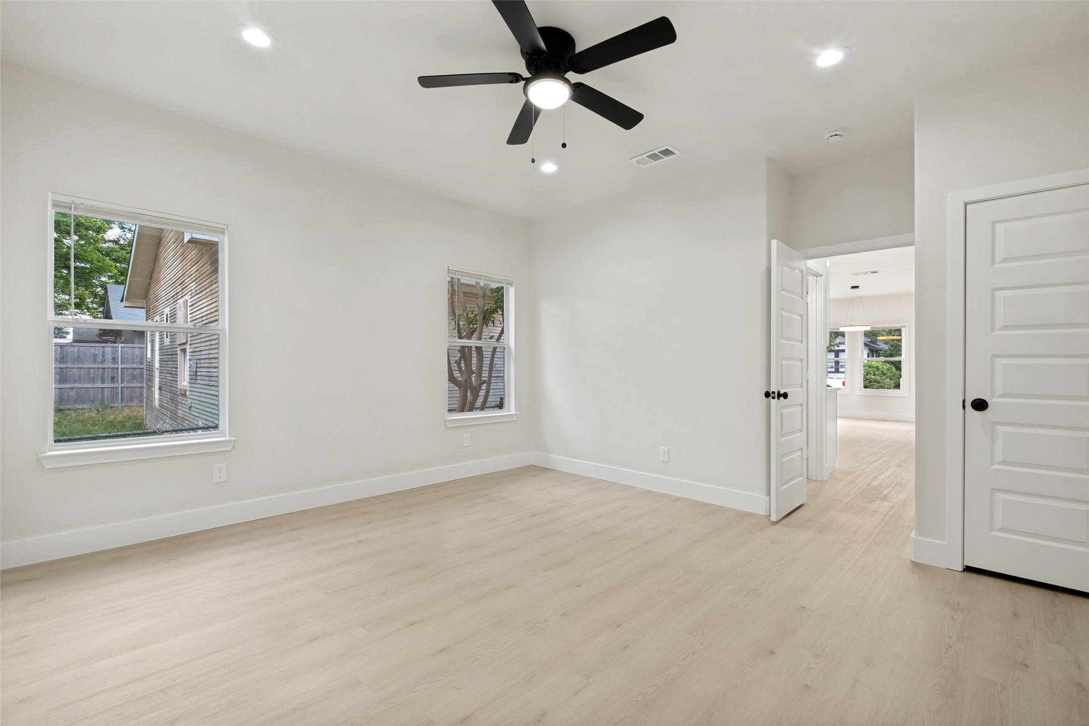 2834 Tanner Street Dallas TX 75215