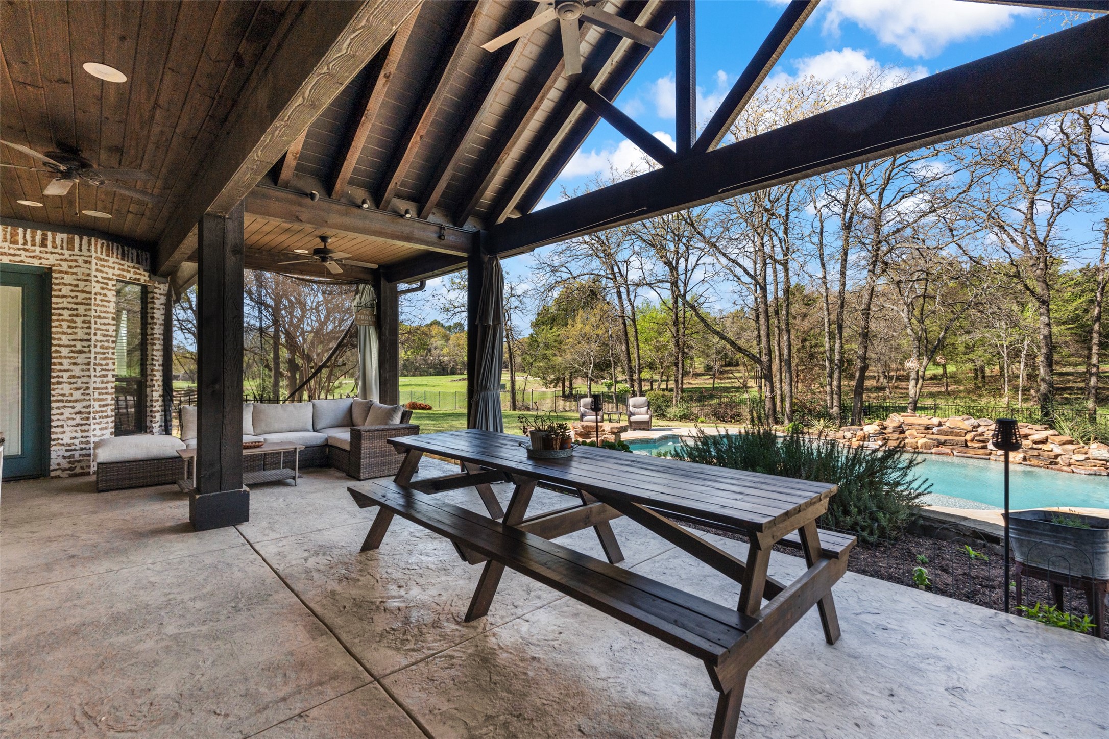 107 Nautical Point Mabank TX 75143
