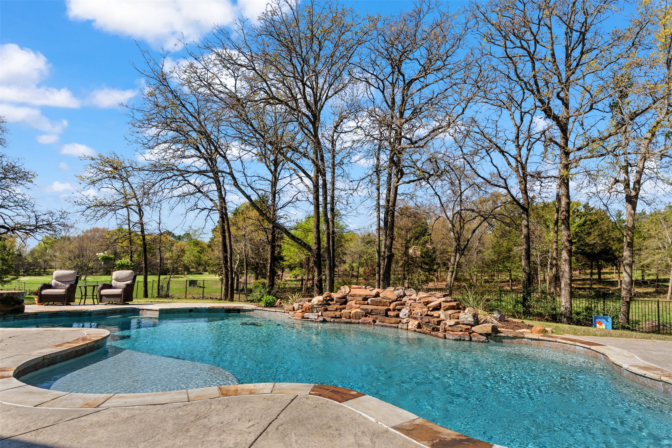 107 Nautical Point Mabank TX 75143