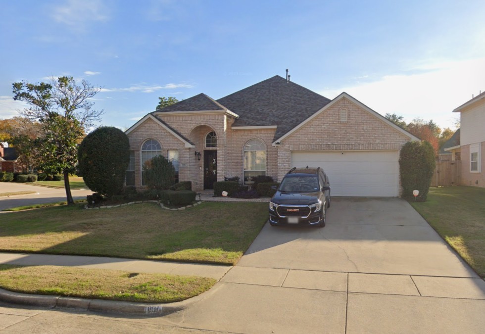 801 Devon Drive Euless TX 76039
