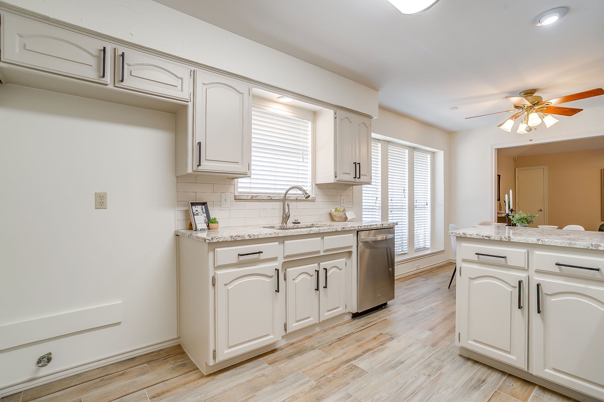 2907 Creekwood Drive Grapevine TX 76051