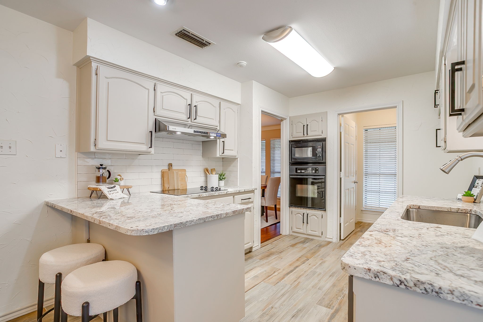 2907 Creekwood Drive Grapevine TX 76051