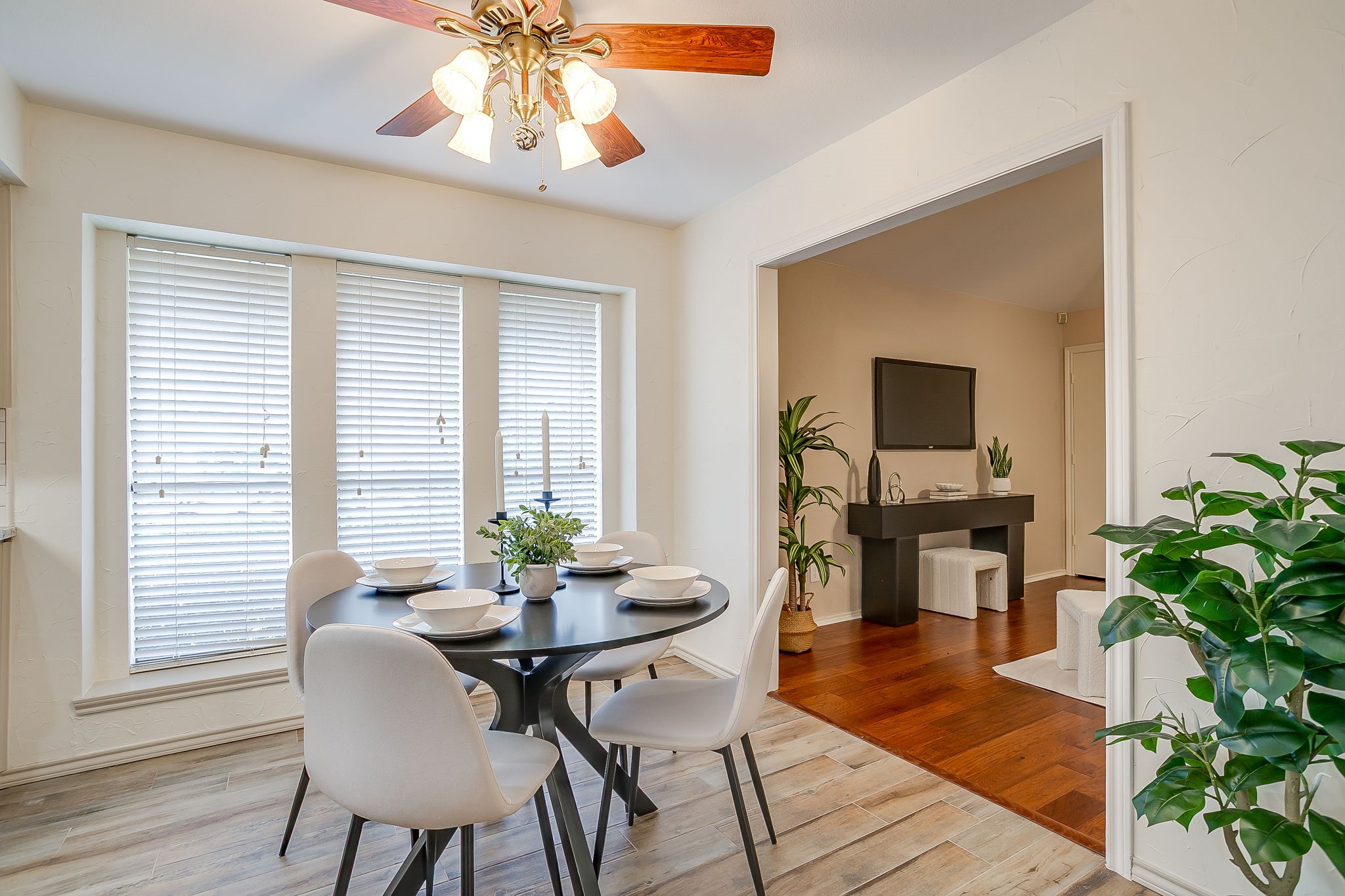2907 Creekwood Drive Grapevine TX 76051
