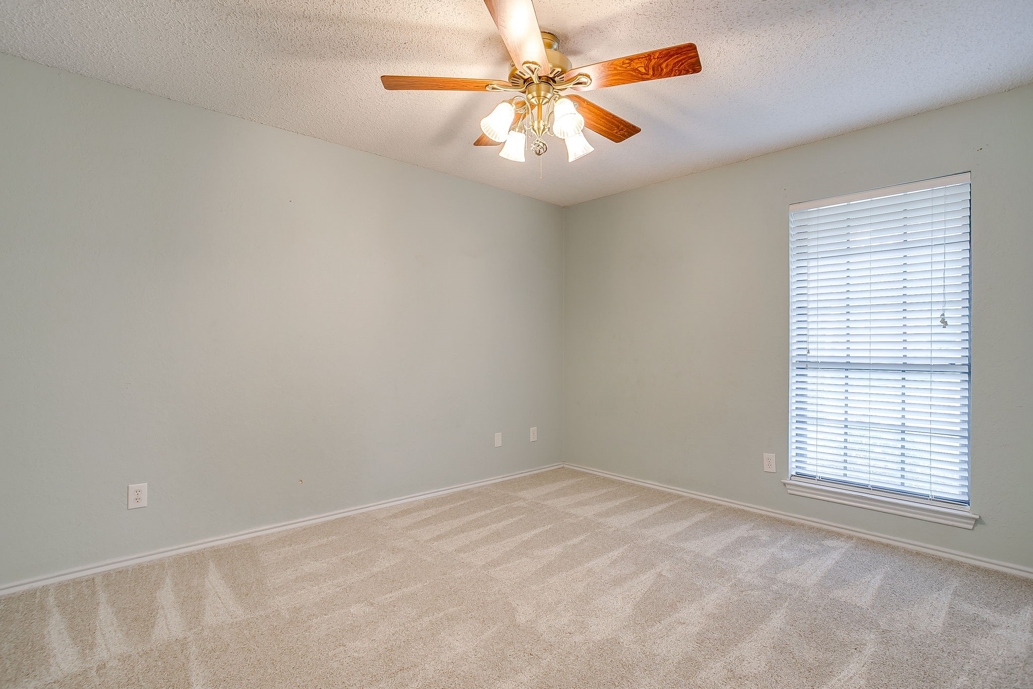 2907 Creekwood Drive Grapevine TX 76051