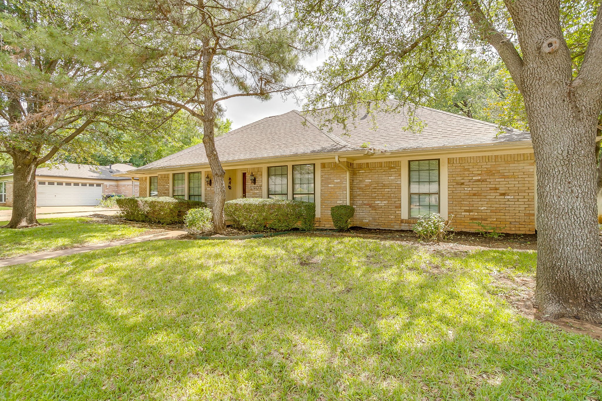 2907 Creekwood Drive Grapevine TX 76051