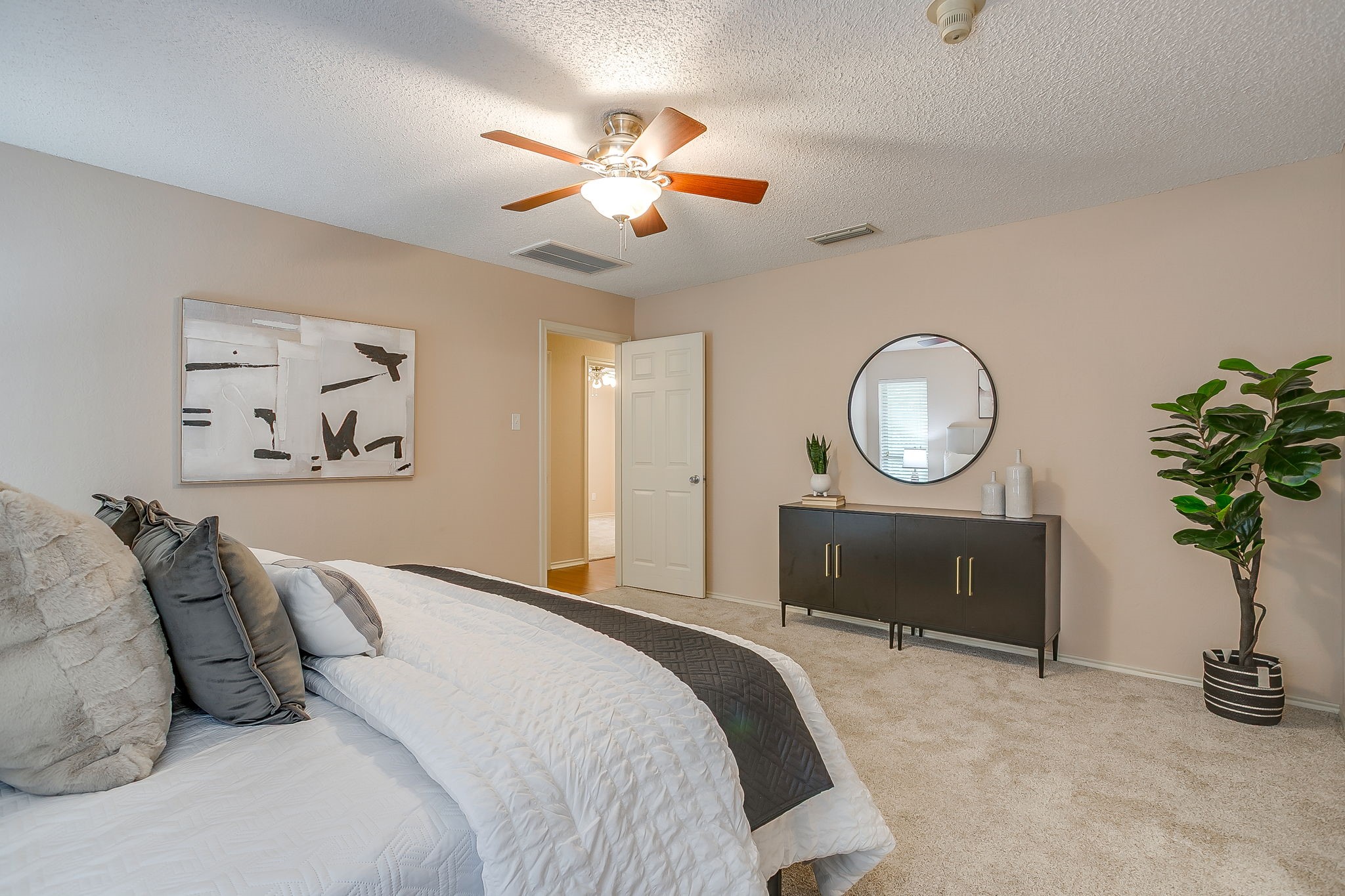 2907 Creekwood Drive Grapevine TX 76051