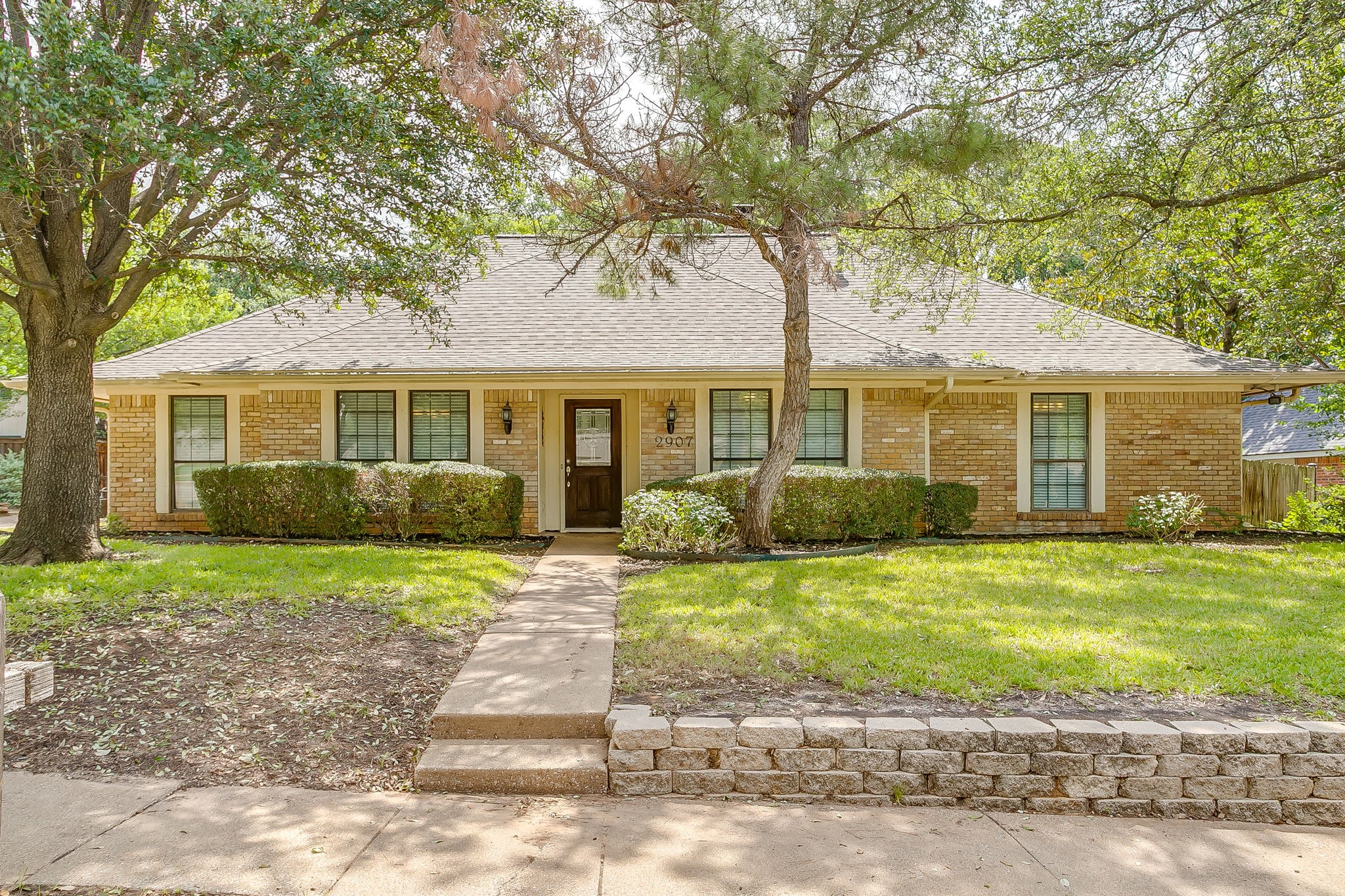 2907 Creekwood Drive Grapevine TX 76051