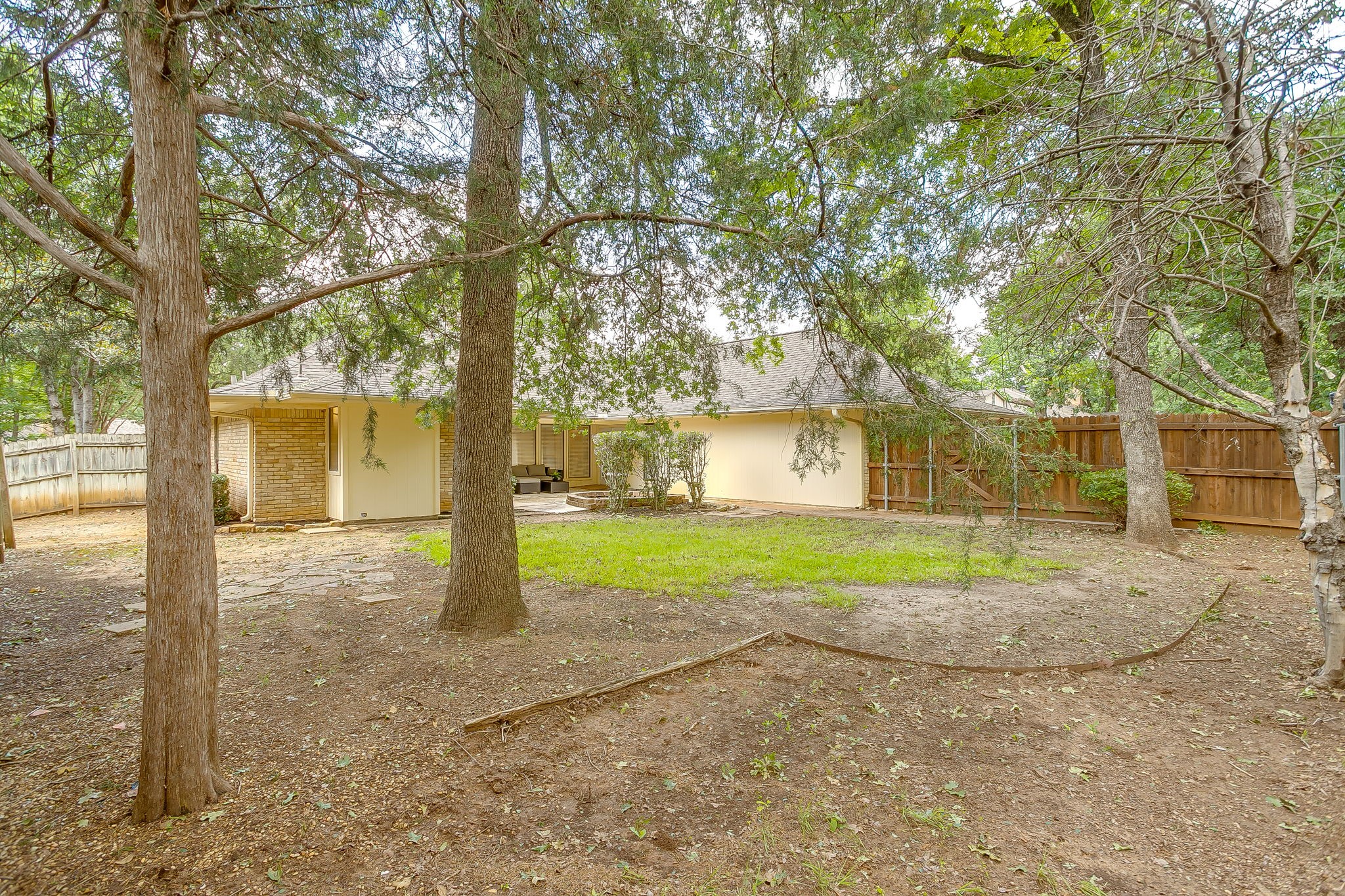 2907 Creekwood Drive Grapevine TX 76051