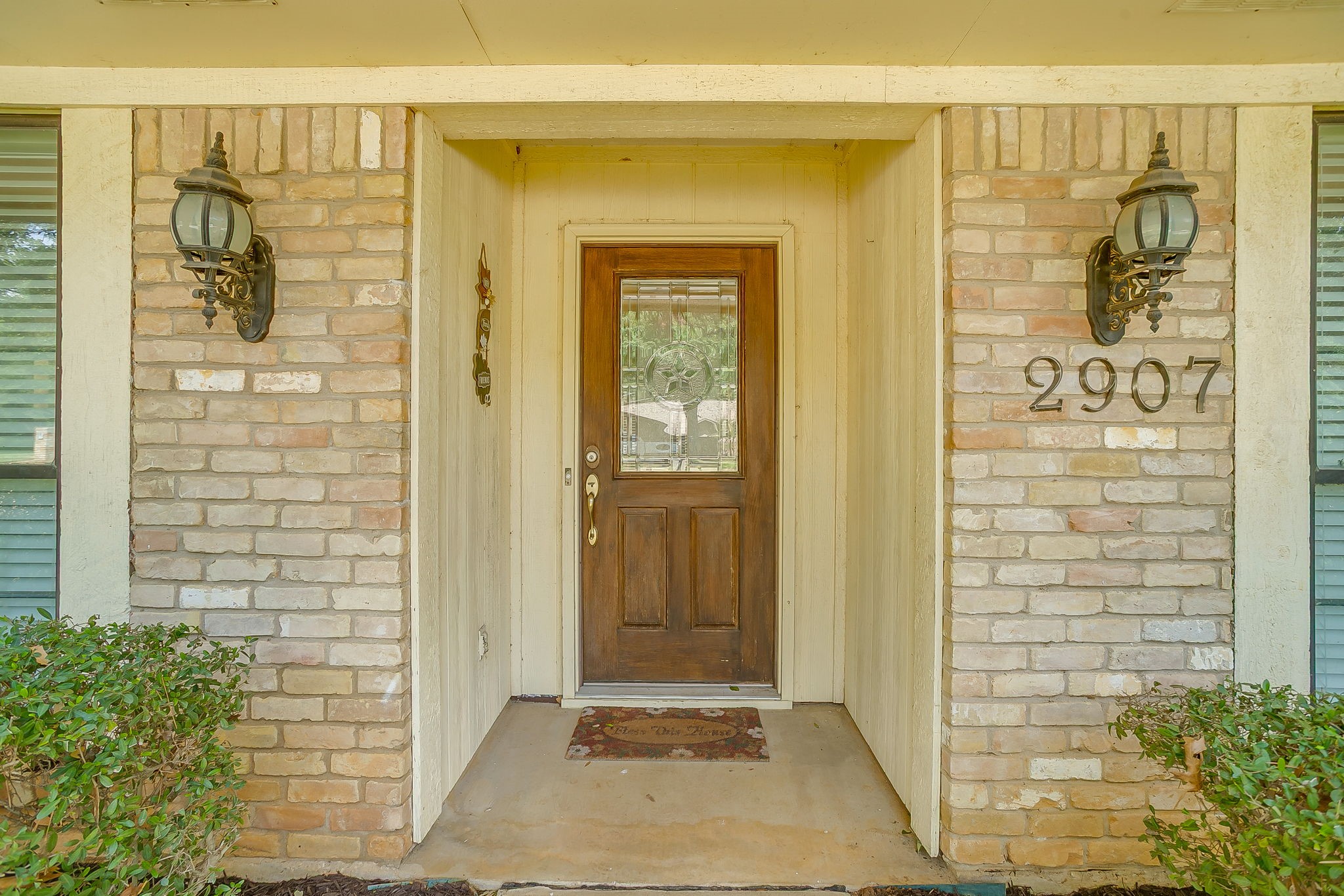 2907 Creekwood Drive Grapevine TX 76051