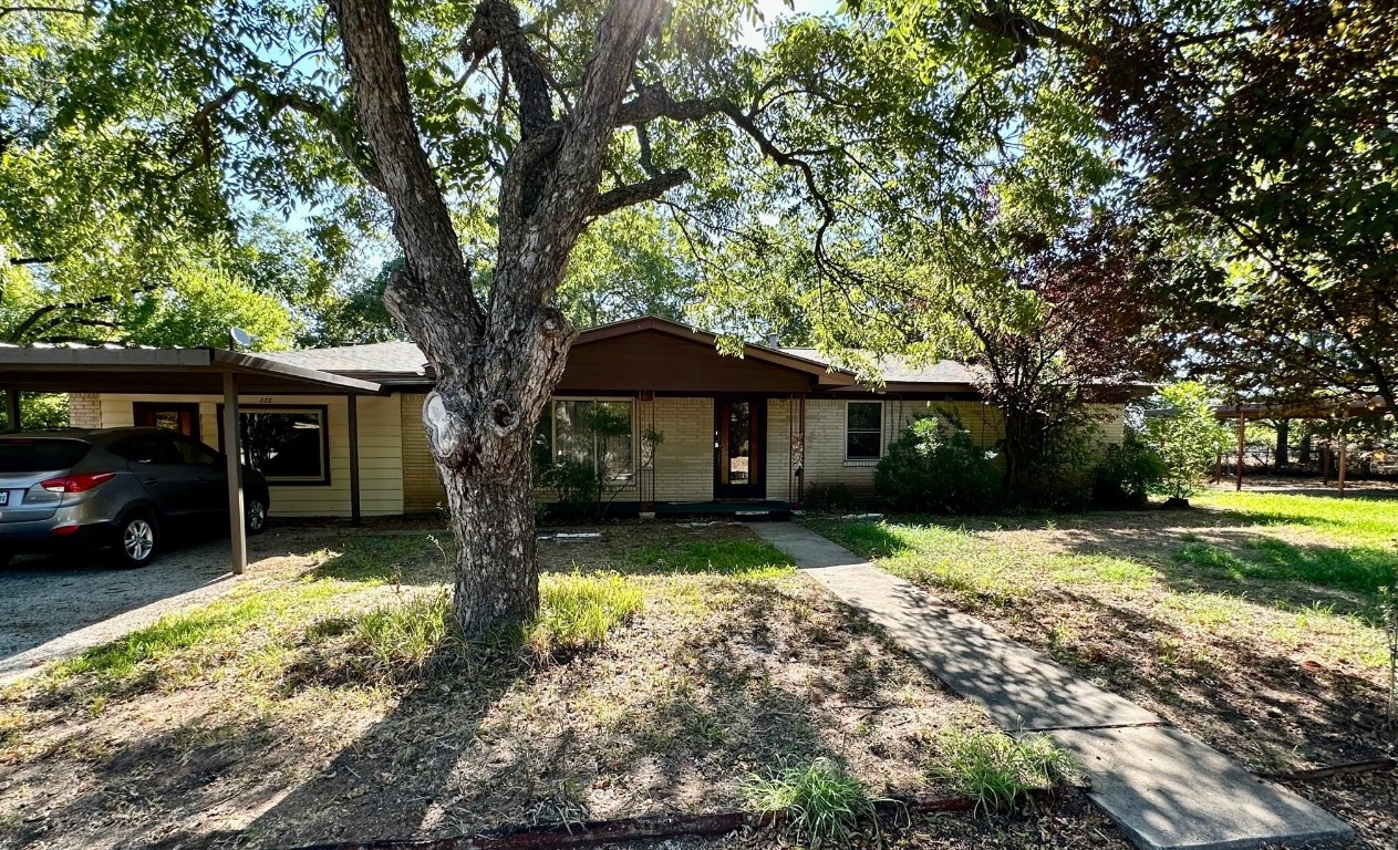 302 Grace Street Bridgeport TX 76426