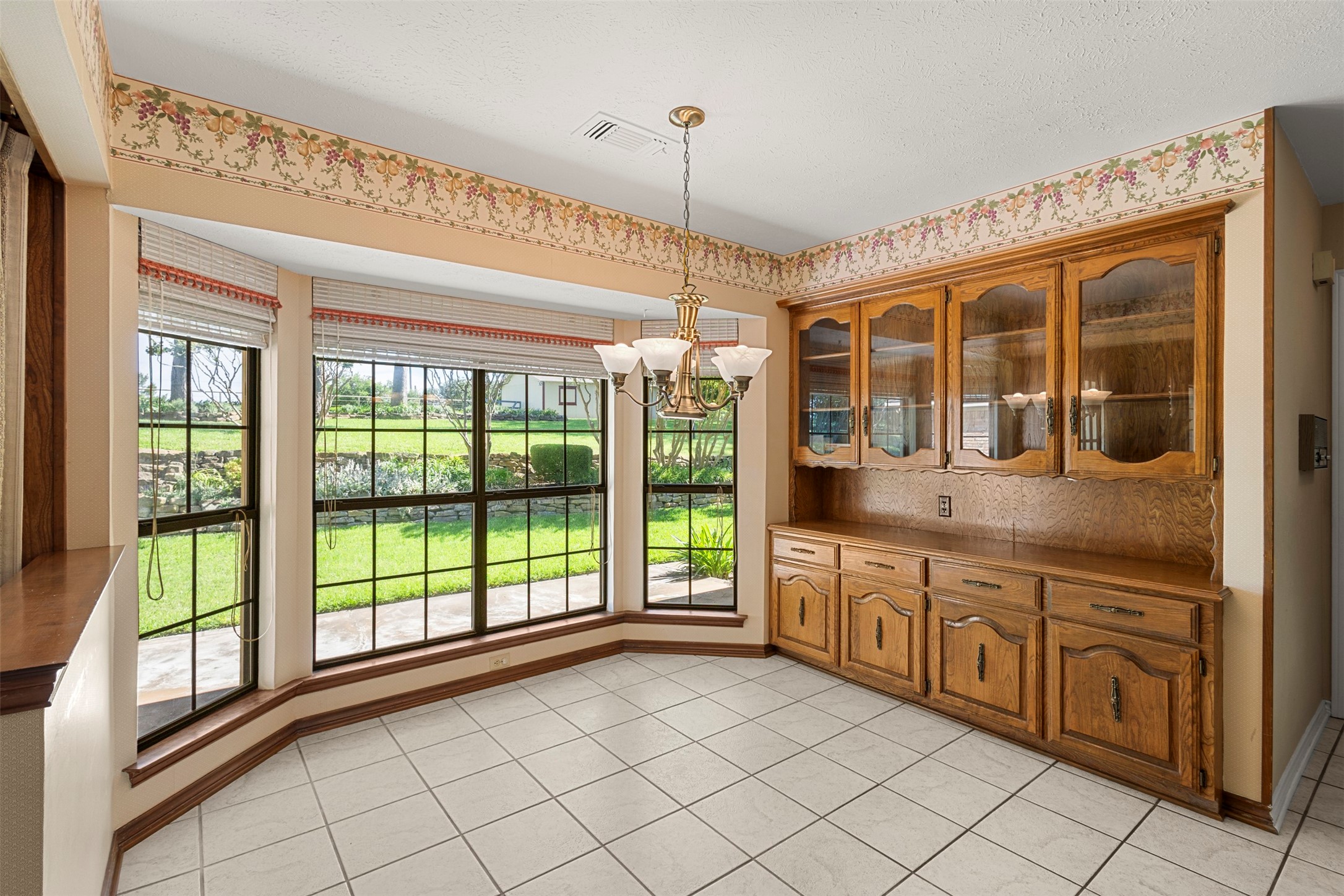 110 Cedar Drive Oak Leaf TX 75154