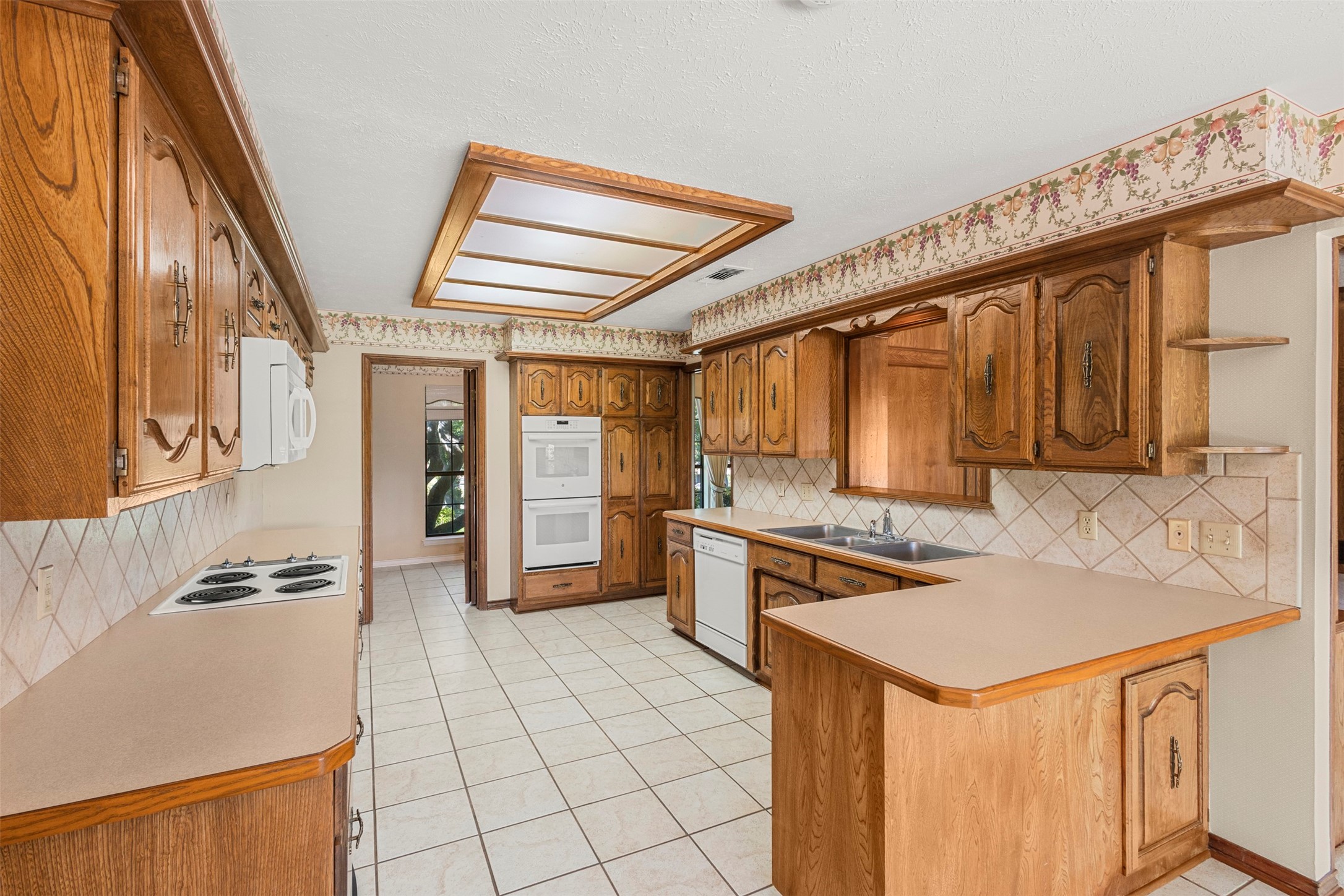 110 Cedar Drive Oak Leaf TX 75154