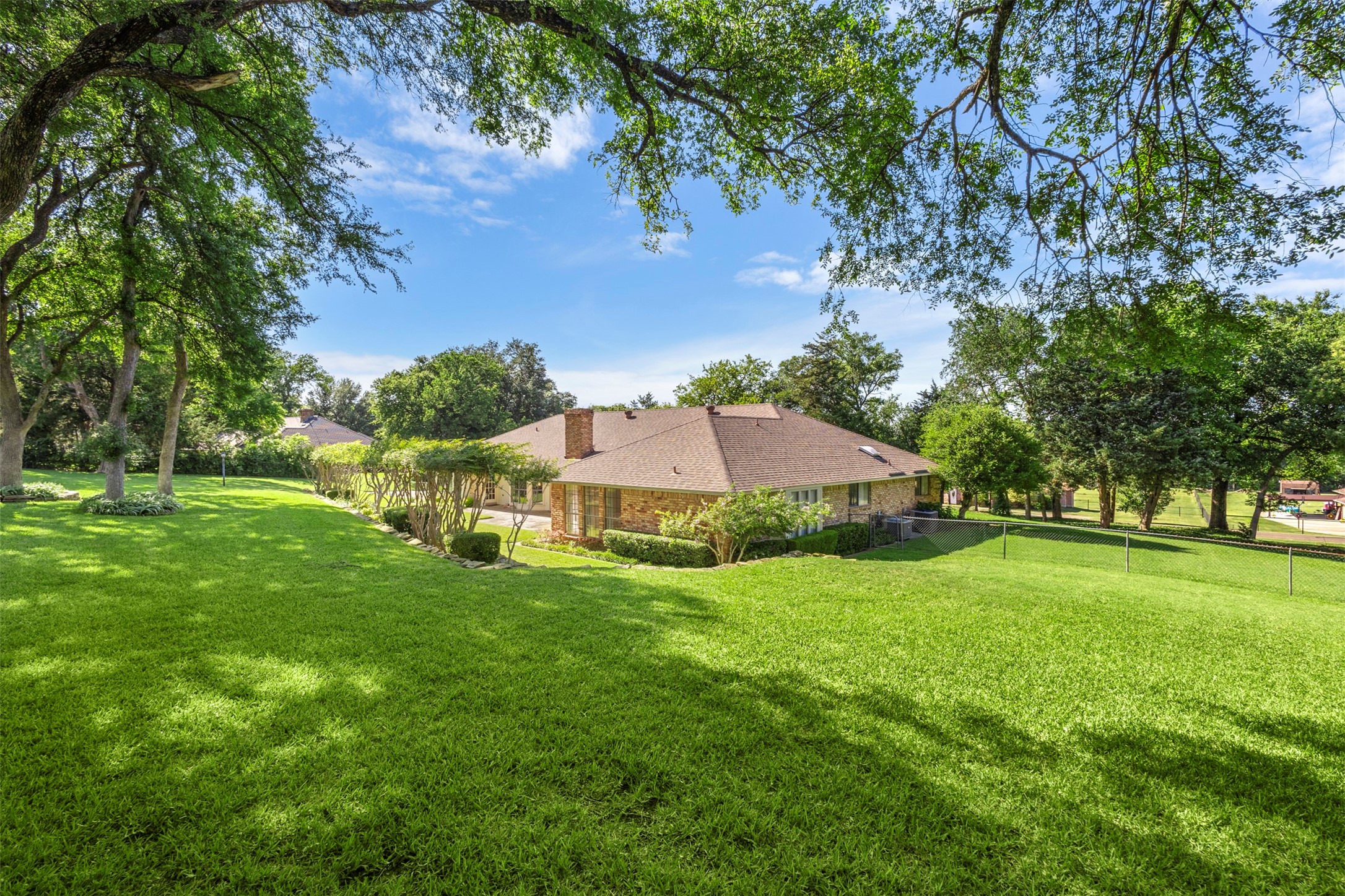 110 Cedar Drive Oak Leaf TX 75154