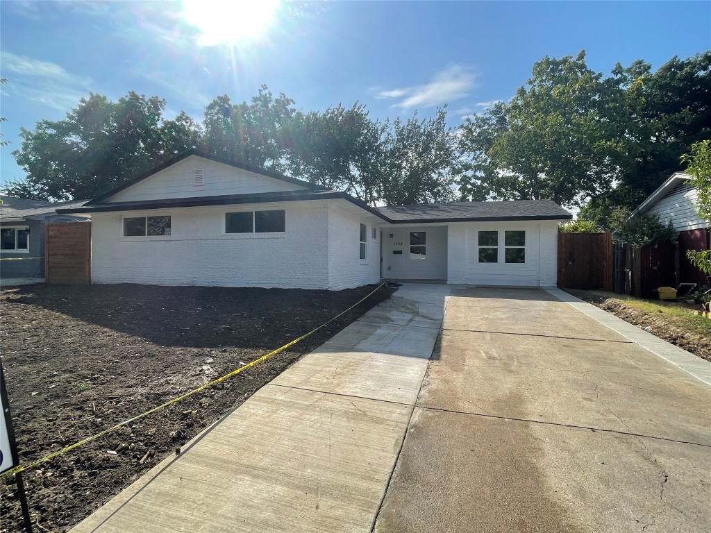 1922 Proctor Drive Grand Prairie TX 75051