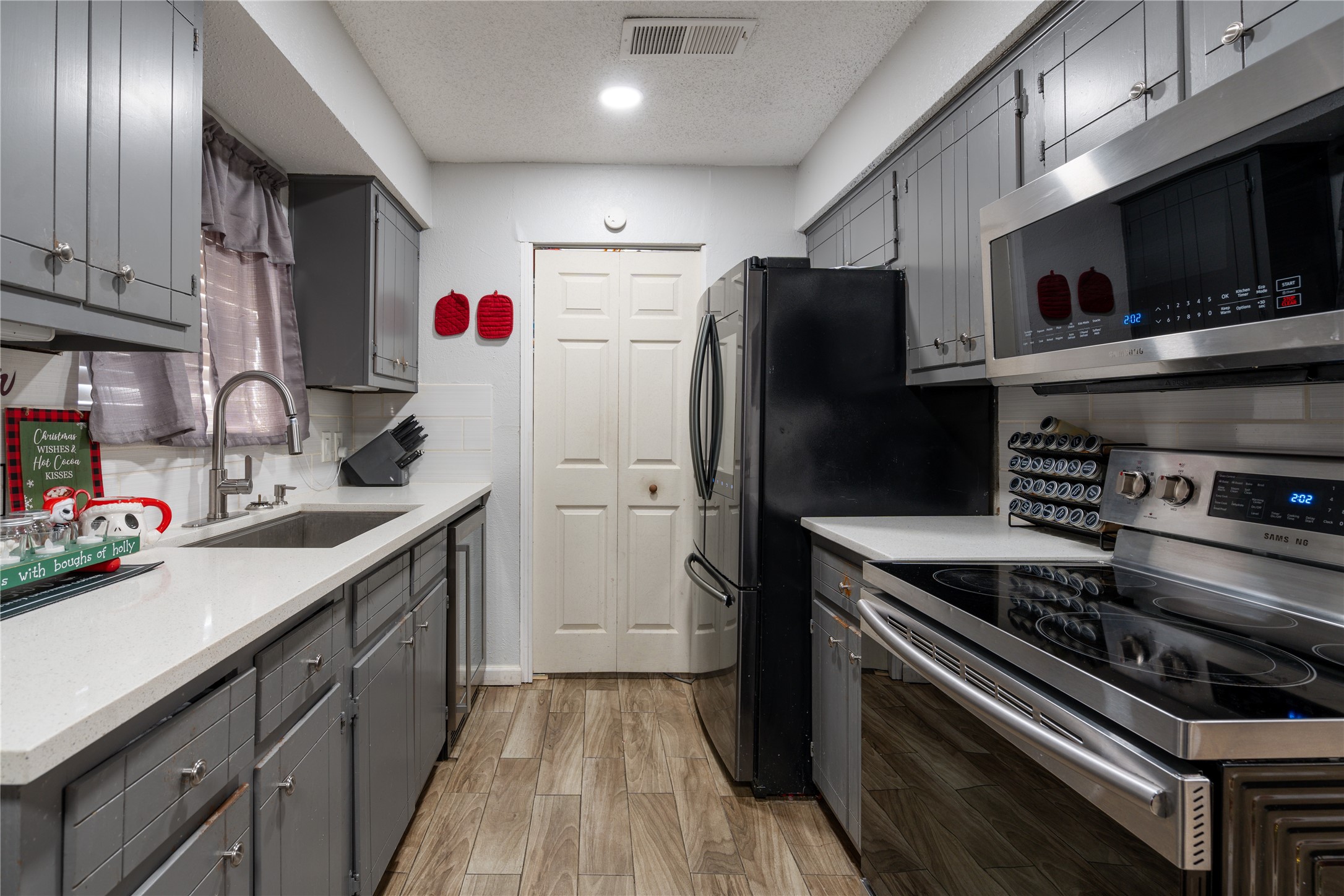 12416 Spring Branch Drive Balch Springs TX 75180
