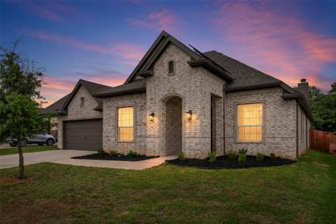 1068 Wildwood Drive Joshua TX 76058