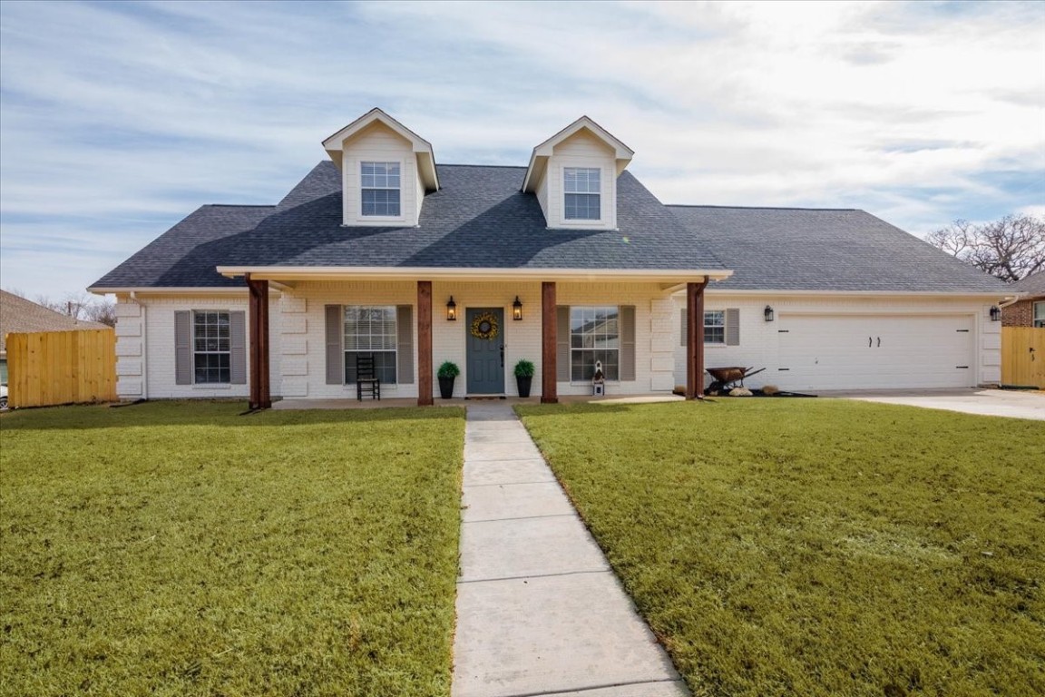 605 Grand Oaks Court Alvord TX 76225