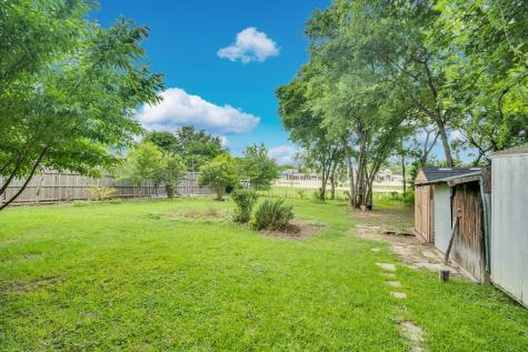 207 N Lyndalyn Avenue Desoto TX 75115