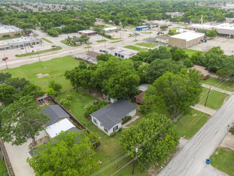 207 N Lyndalyn Avenue Desoto TX 75115