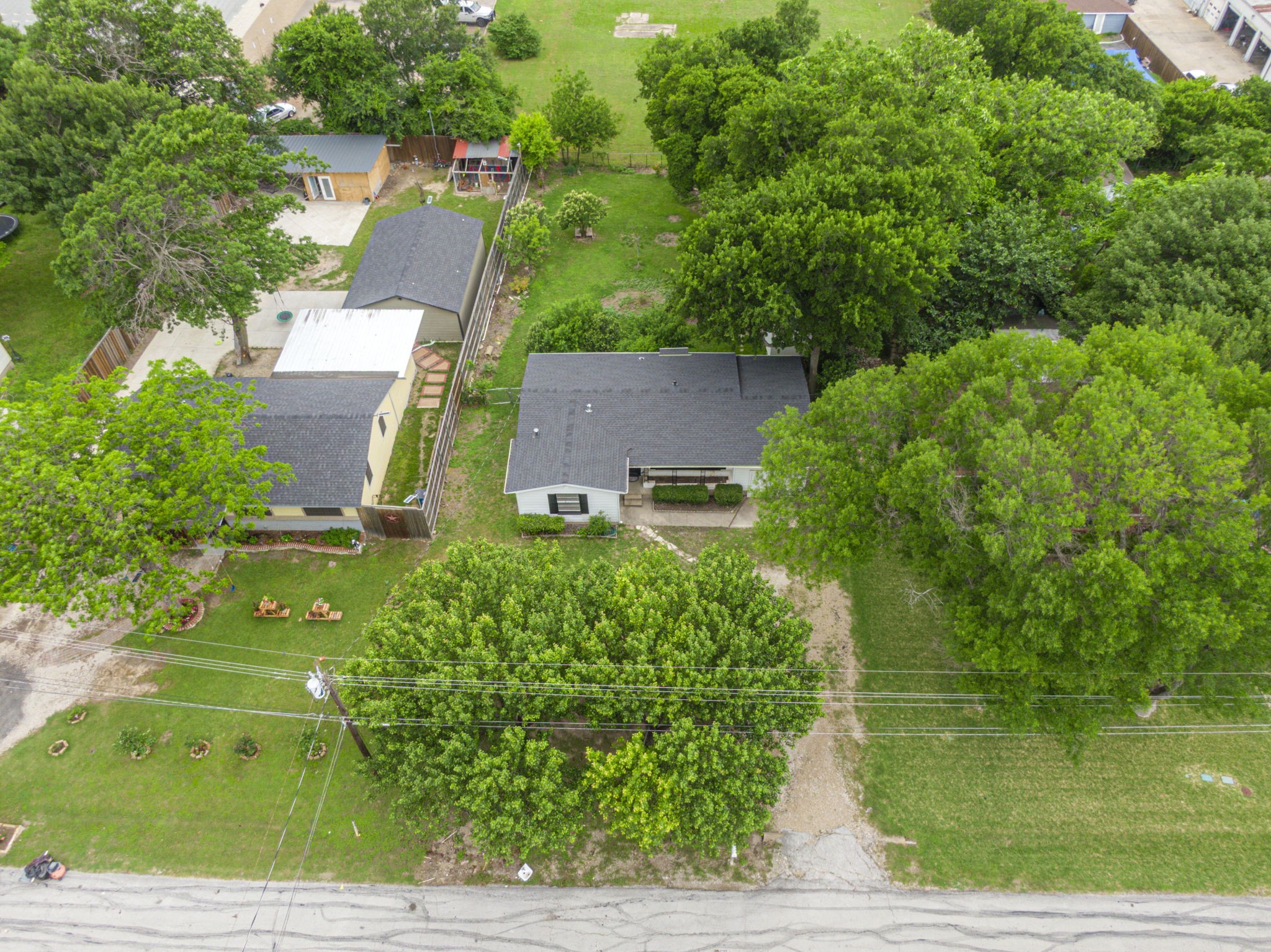 207 N Lyndalyn Avenue Desoto TX 75115