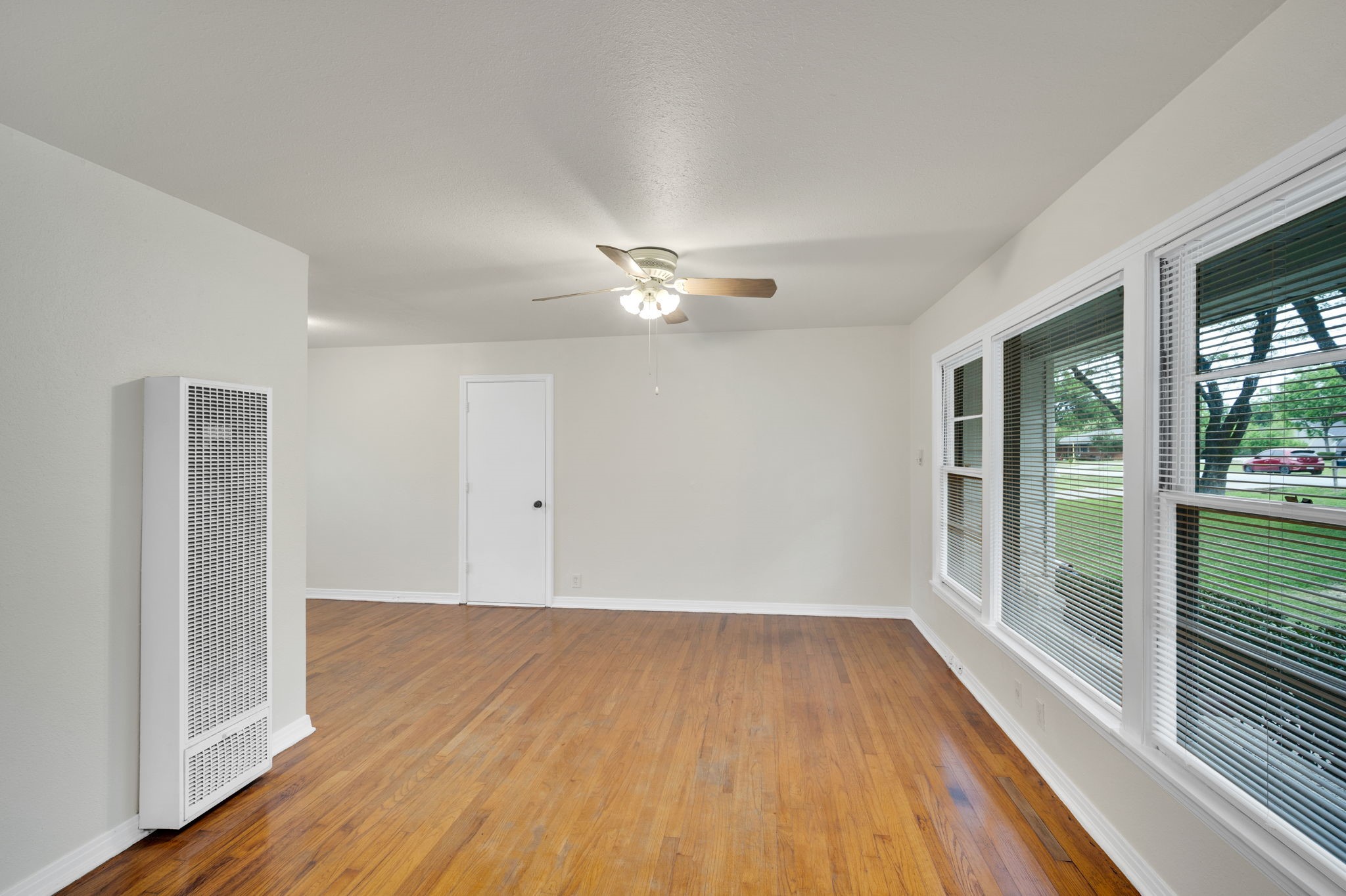 207 N Lyndalyn Avenue Desoto TX 75115
