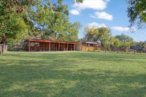 402 W Sam Rayburn Road Ector TX 75439