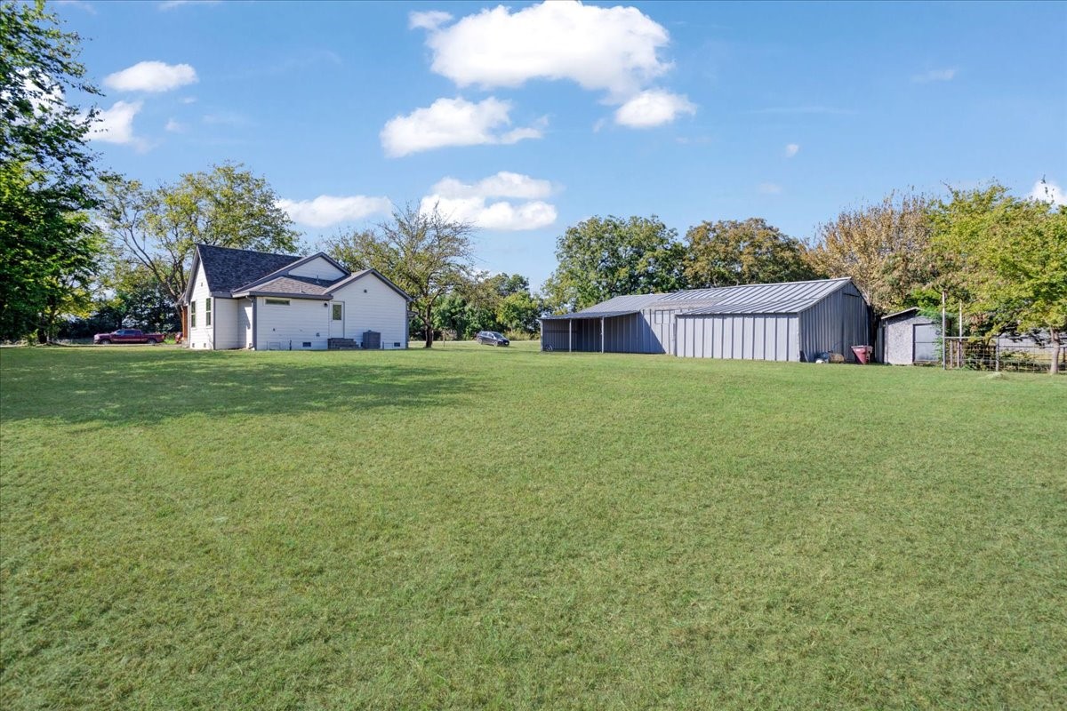 402 W Sam Rayburn Road Ector TX 75439