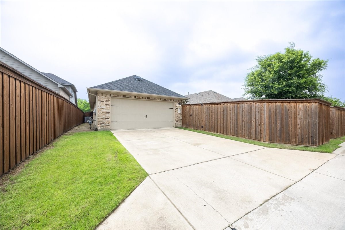 516 Gibbons Creek Trail Mckinney TX 75071