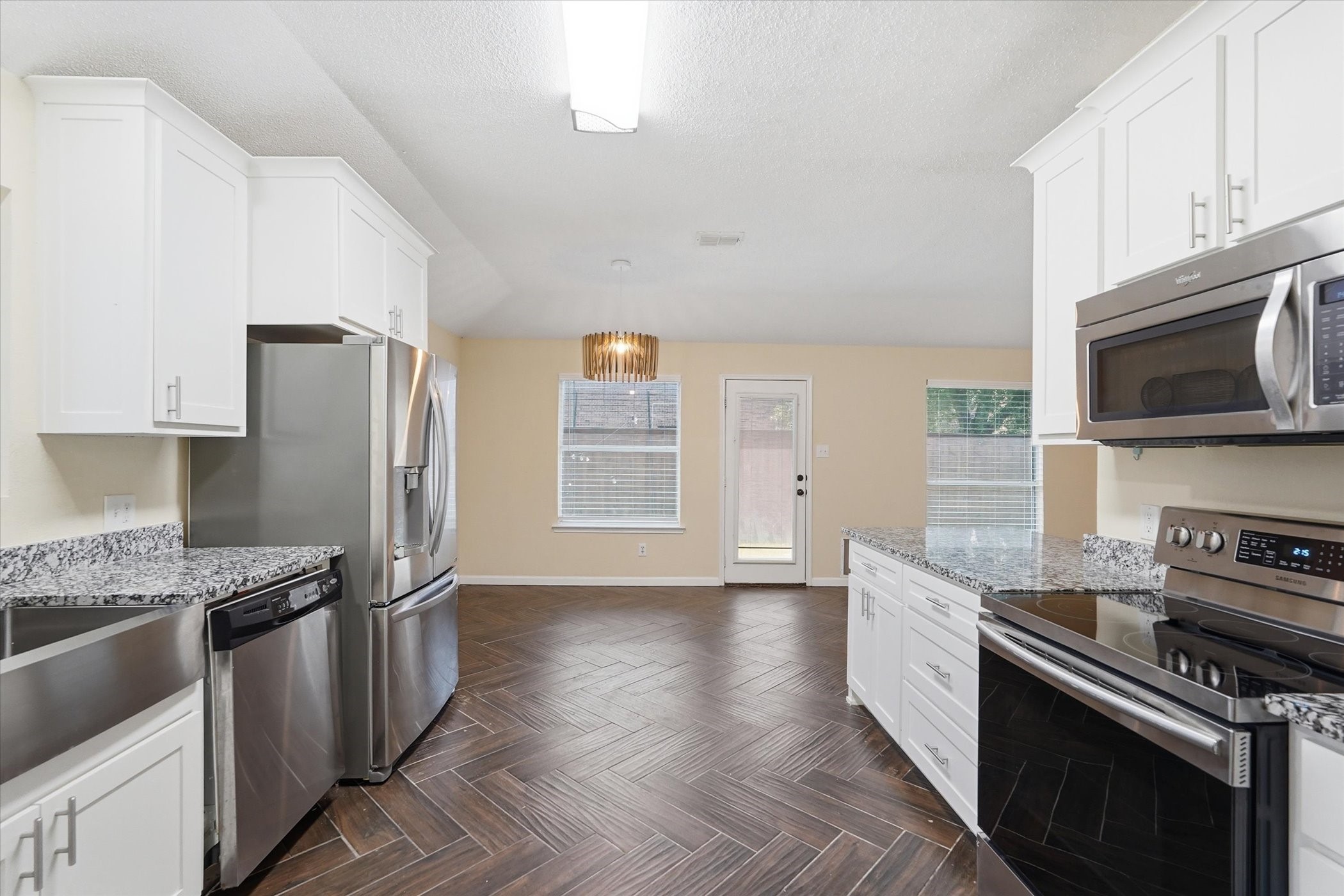 507 Clairmont Street Farmersville TX 75442