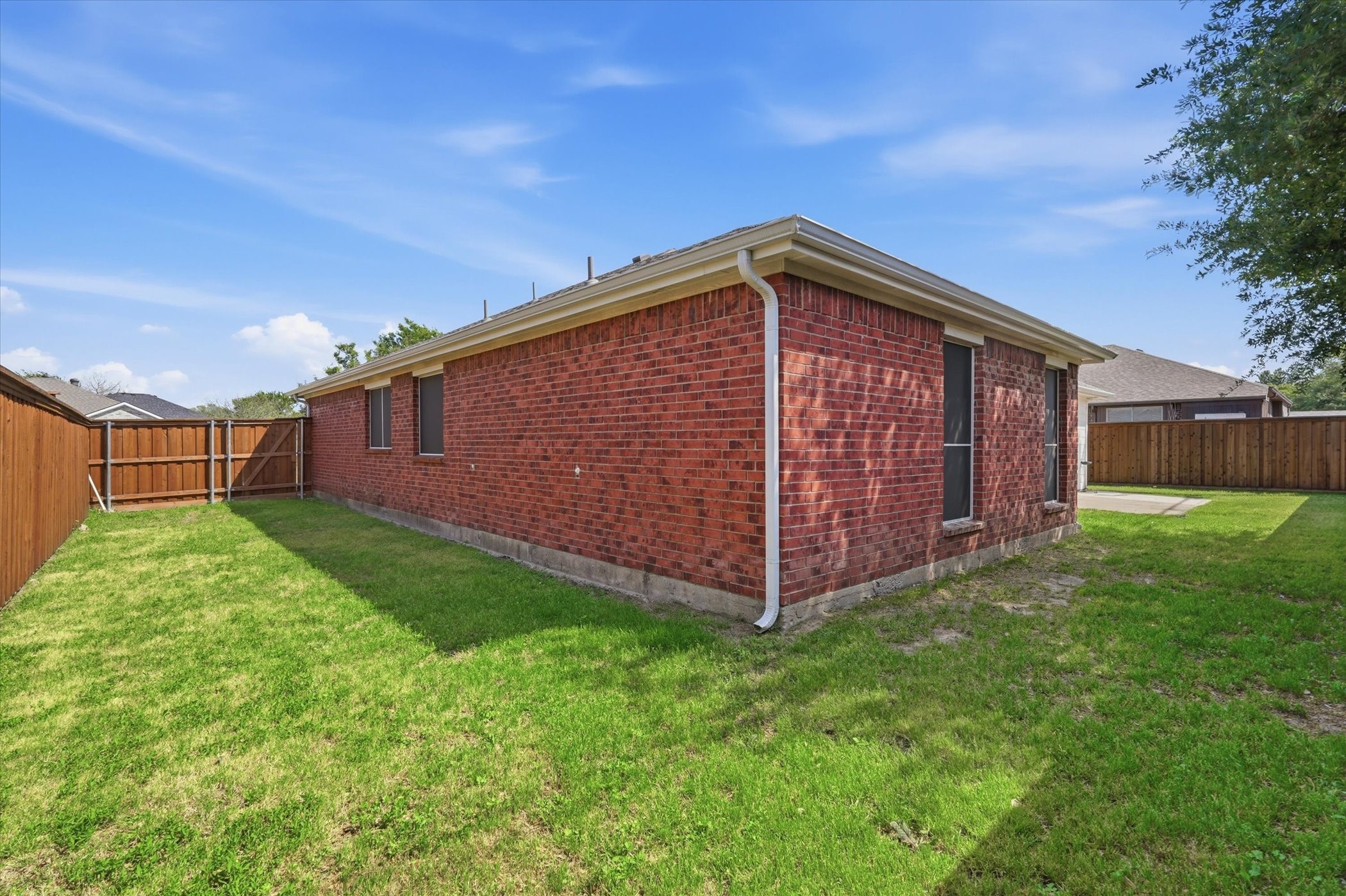 507 Clairmont Street Farmersville TX 75442