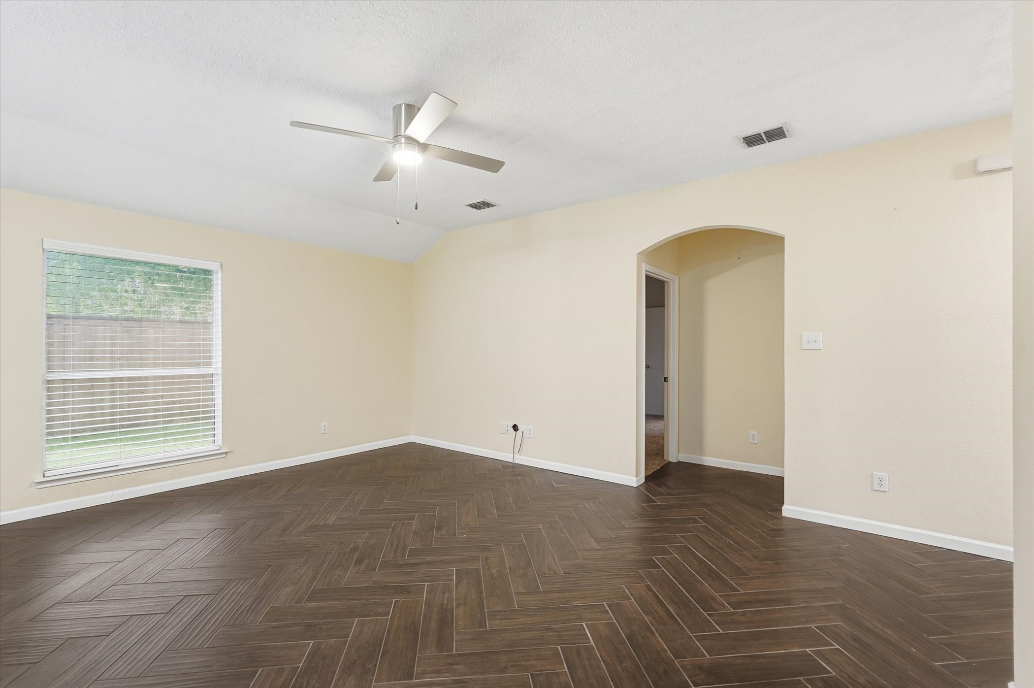 507 Clairmont Street Farmersville TX 75442