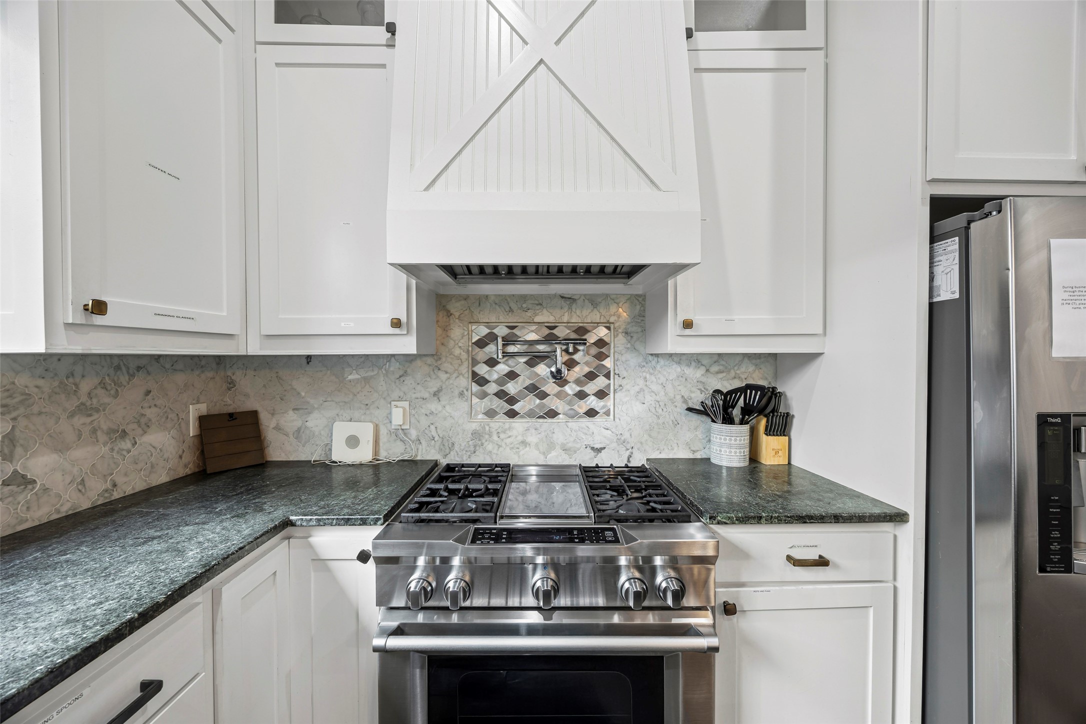 2011 N Prairie Avenue Dallas TX 75204